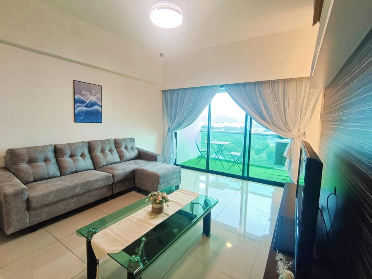 K. Riverfront Apartment イポー エクステリア 写真